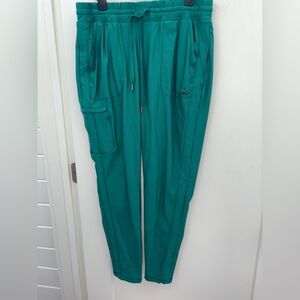 NWOT Cherokee Form CK095 tapered leg scrub pant sz M CK095 Hunter green
